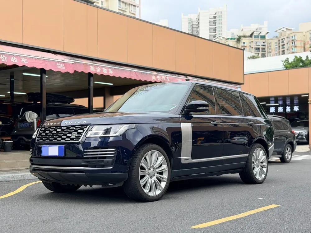 Land Rover Range Rover 3.0 L6 400PS Supreme Extended Edition, 2022 — фото 1