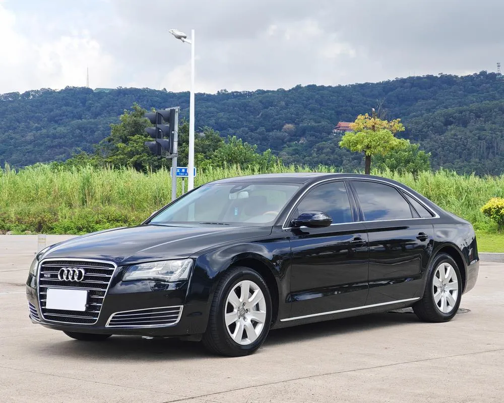 Audi A8 A8L 45 TFSI quattro Luxury Version, 2012 — фото 1