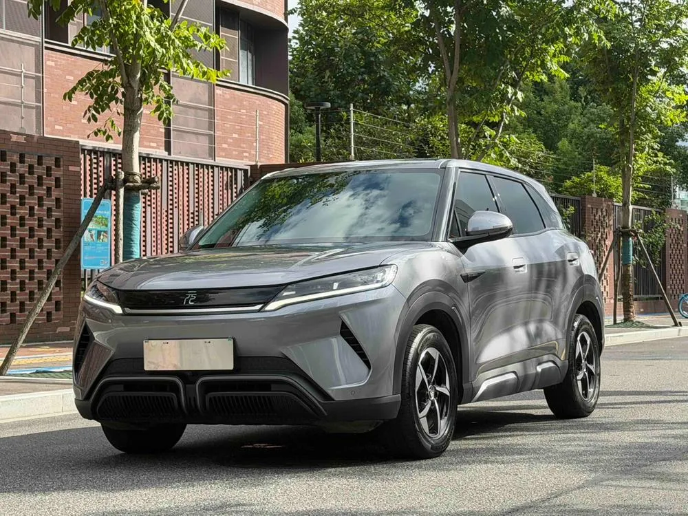 BYD Yuan UP 401KM Leading Version, 2024 — фото 1