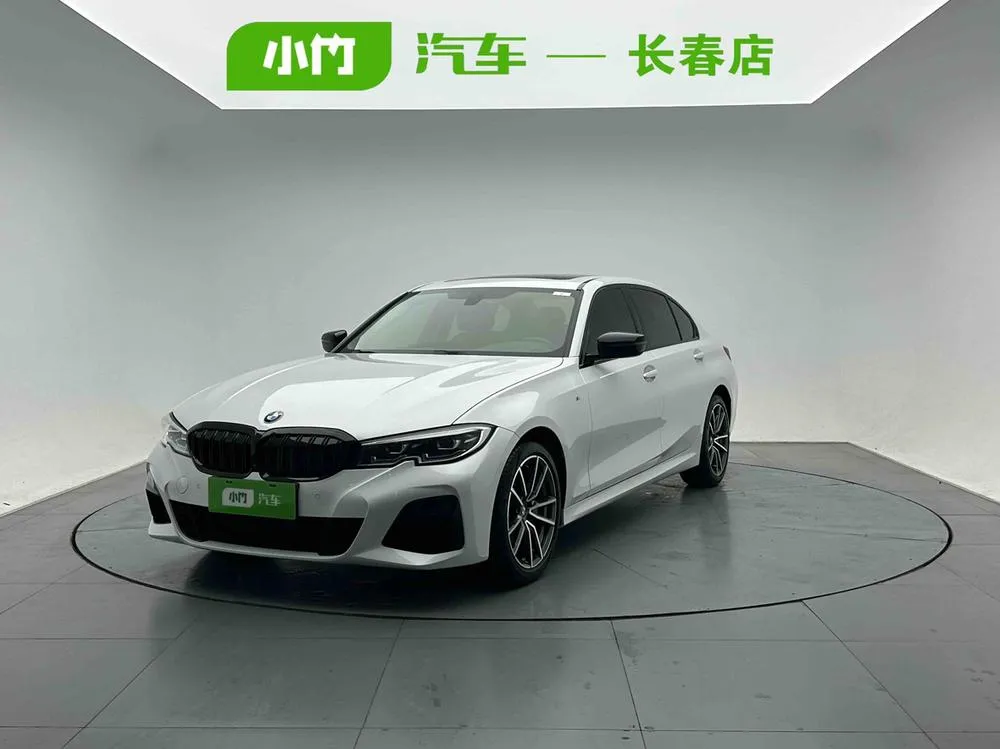 BMW 3-Series, 2022