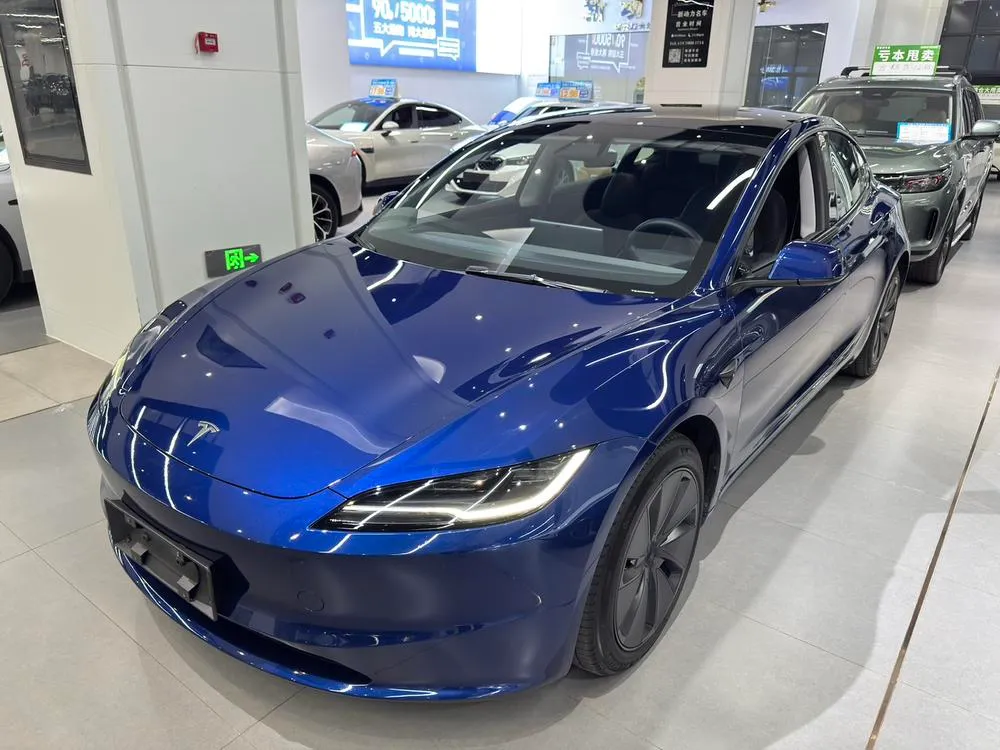Tesla Model 3, 2023