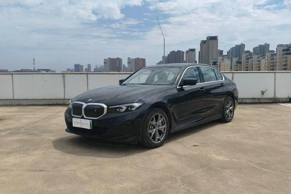 BMW i3, 2022