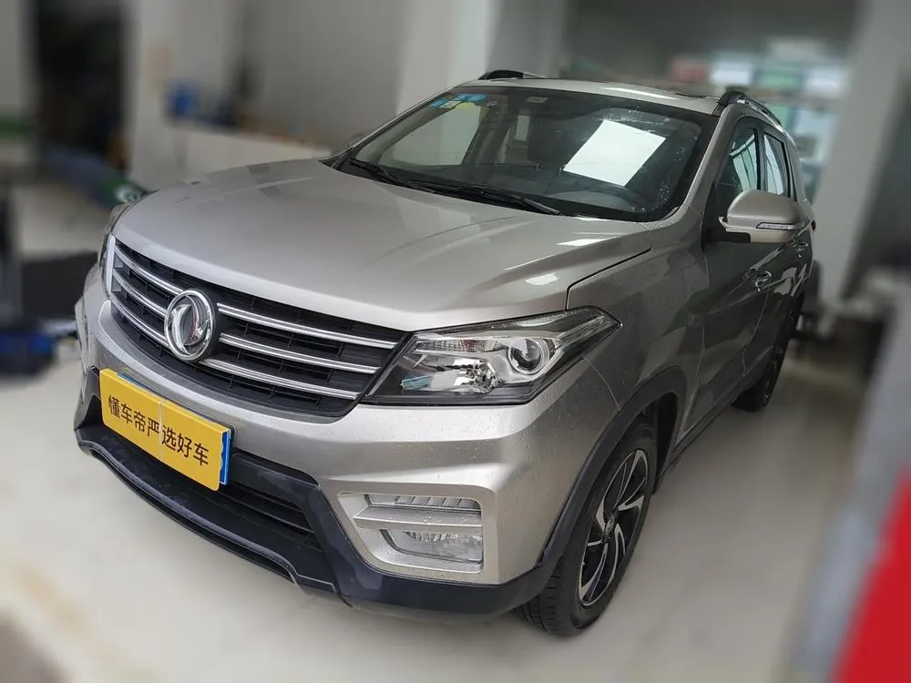 Dongfeng Fengguang Fengon S560 1.8L CVT Comfort Version 7 Seater CN6, 2019 — фото 1