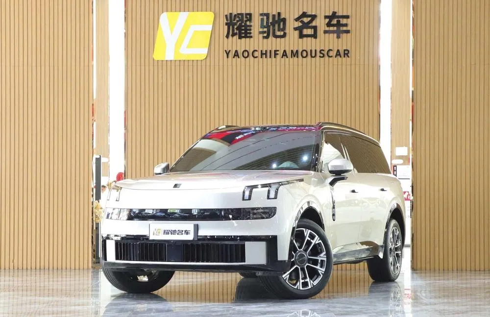 Lynk & Co 900, 2025