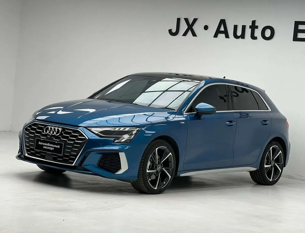 Audi A3 Sportback 35 TFSI Fashion Sport Version, 2022 — фото 1