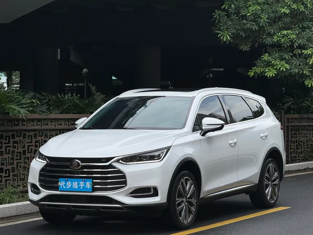 BYD Tang 2.0T Auto Smart Connected Premium Version 7 Seater CN5, 2018 — фото 1