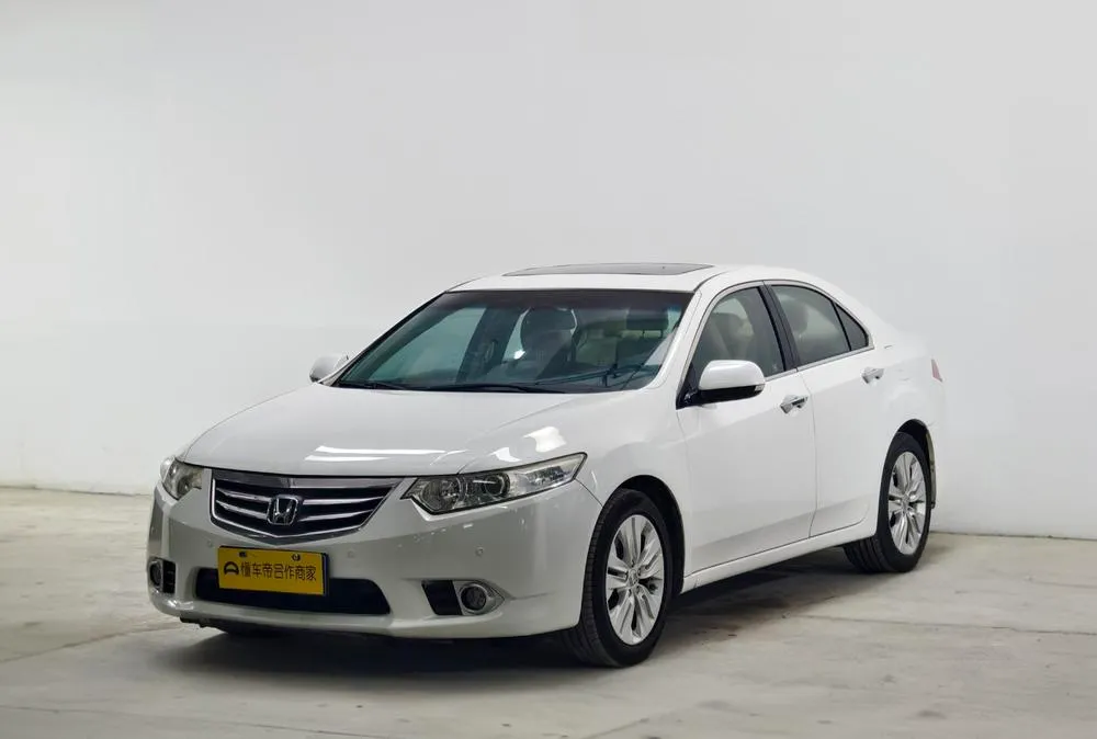 Honda Spirior 2.4L Luxury Edition, 2013 — фото 1