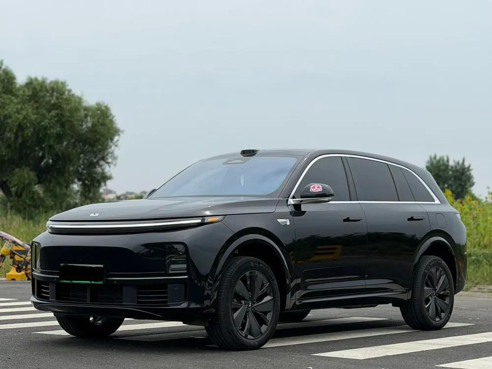 Li Auto L7, 2025