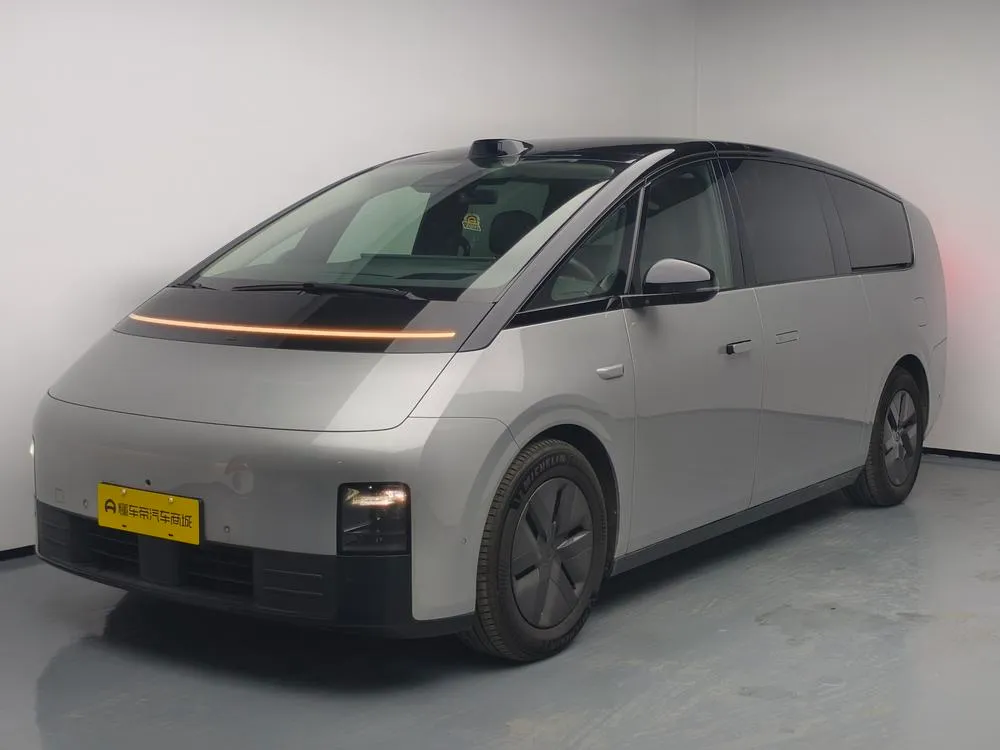Li Auto MEGA, 2024
