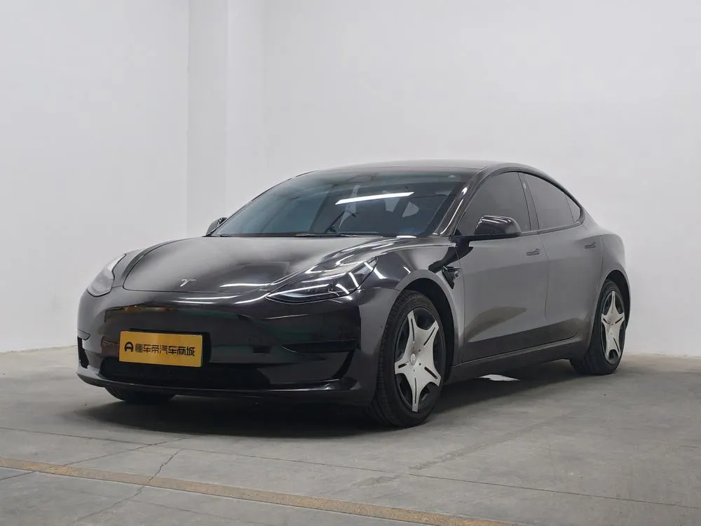 Tesla Model 3, 2022