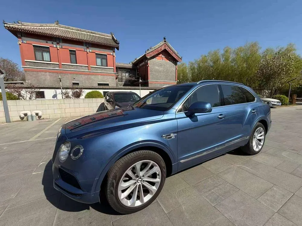 Bentley Bentayga, 2017