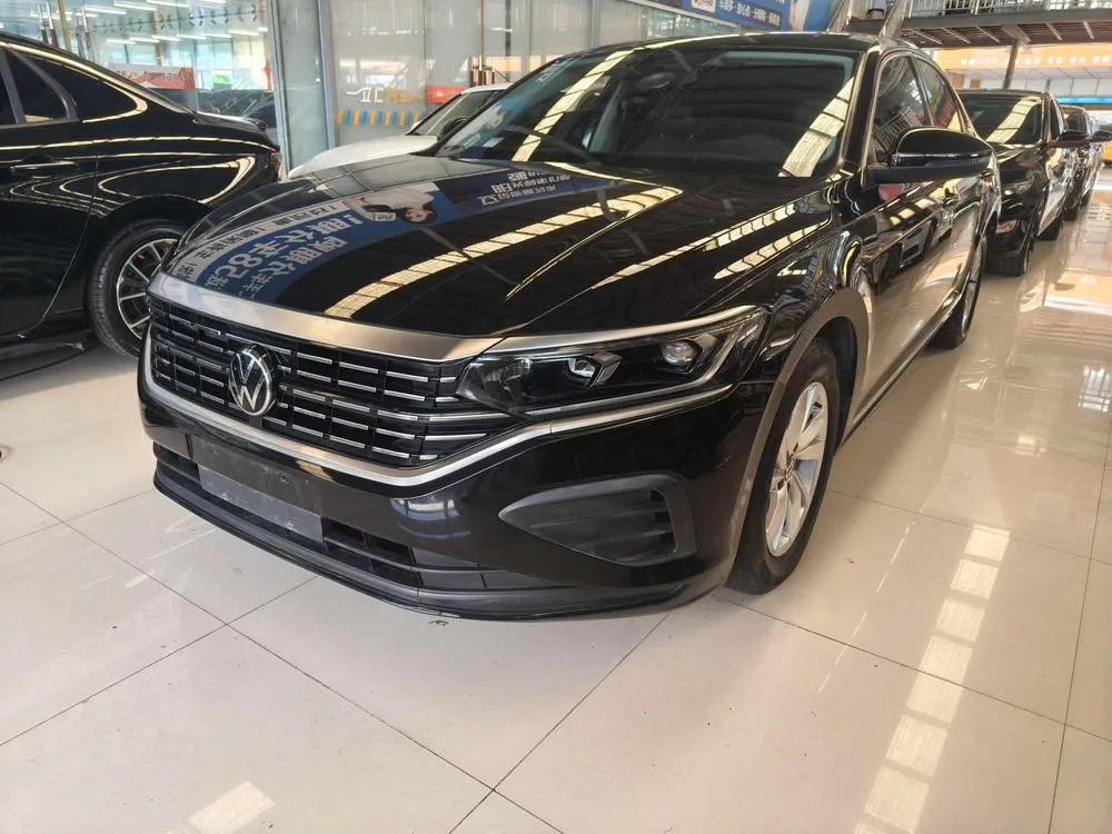 Volkswagen Passat, 2022
