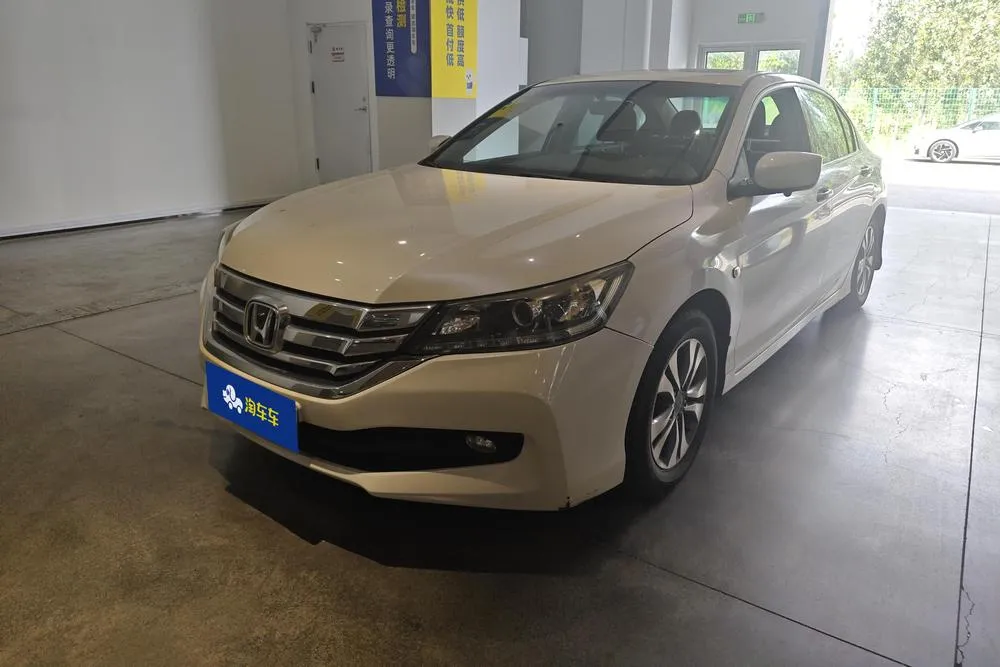 Honda Accord, 2015