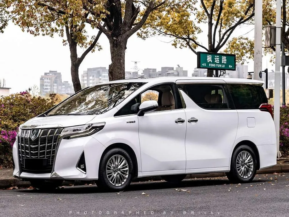 Toyota Alphard, 2019