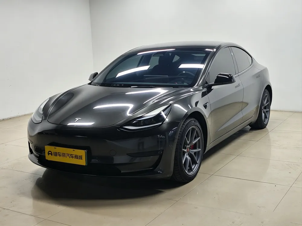Tesla Model 3, 2022