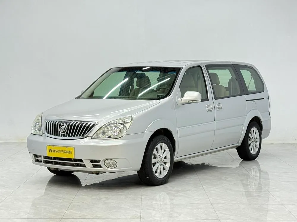 Buick GL8, 2013