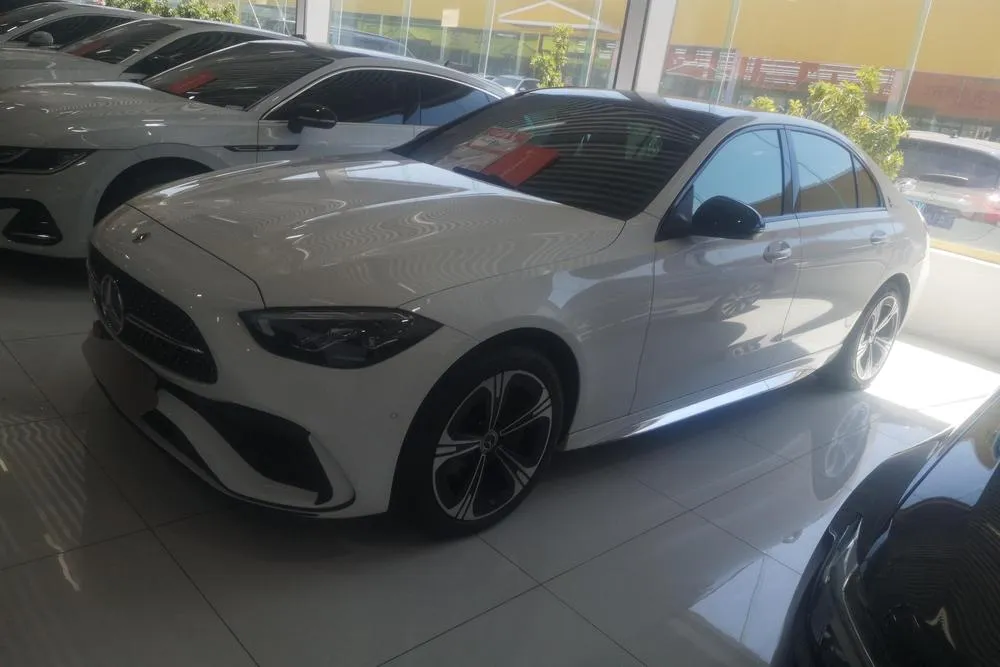 Mercedes-Benz C-Class, 2022