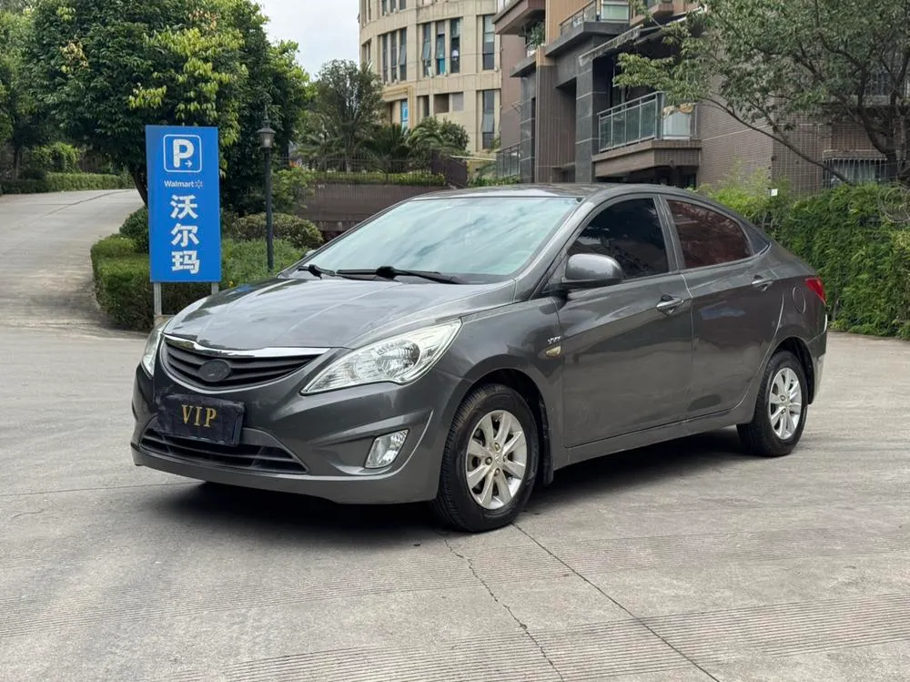 Hyundai Verna, 2010