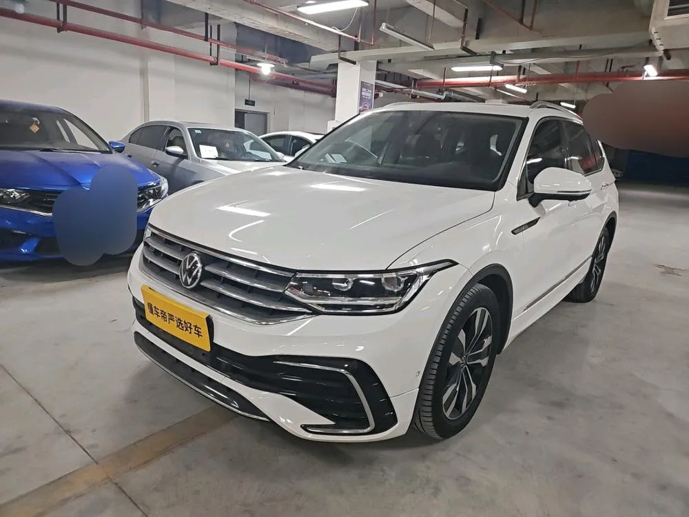 Volkswagen Tiguan L 330TSI Auto 2WD R-Line Edition, 2022 — фото 1