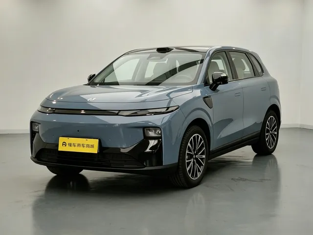 Leapmotor B10, 2025