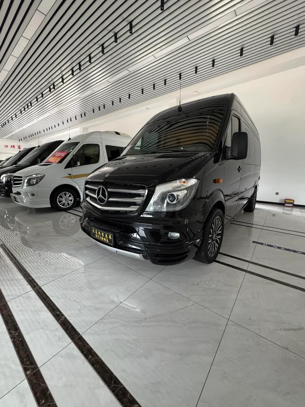 Mercedes-Benz Sprinter 3.5L Auto RWD 7 Seater Parallel Import, 2016 — фото 1