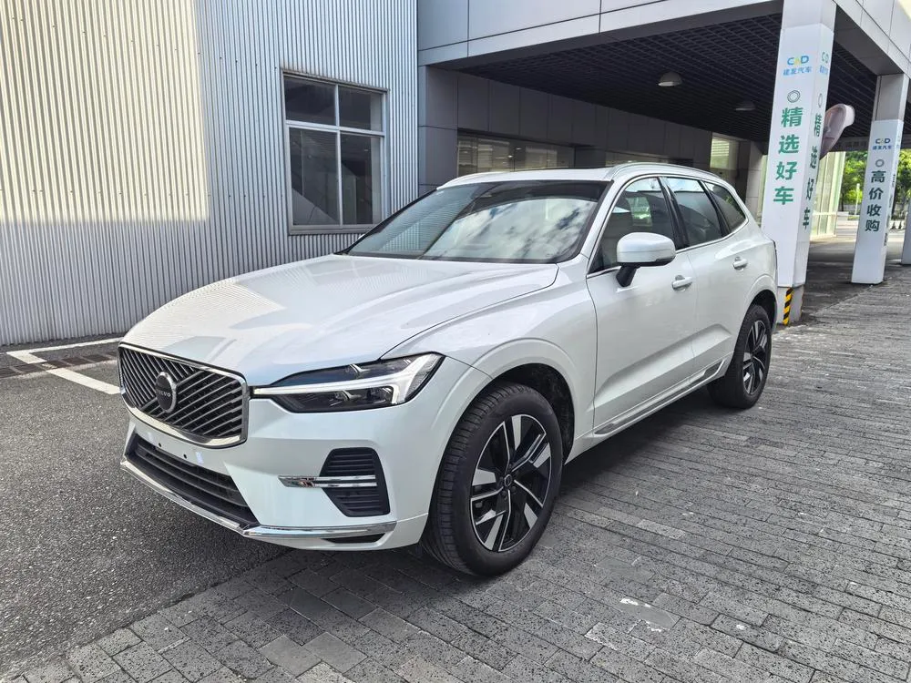 Volvo XC60, 2025