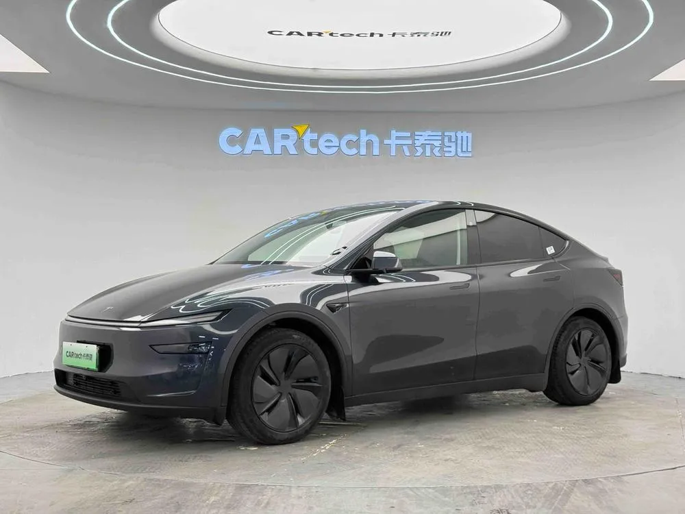 Tesla Model Y, 2025