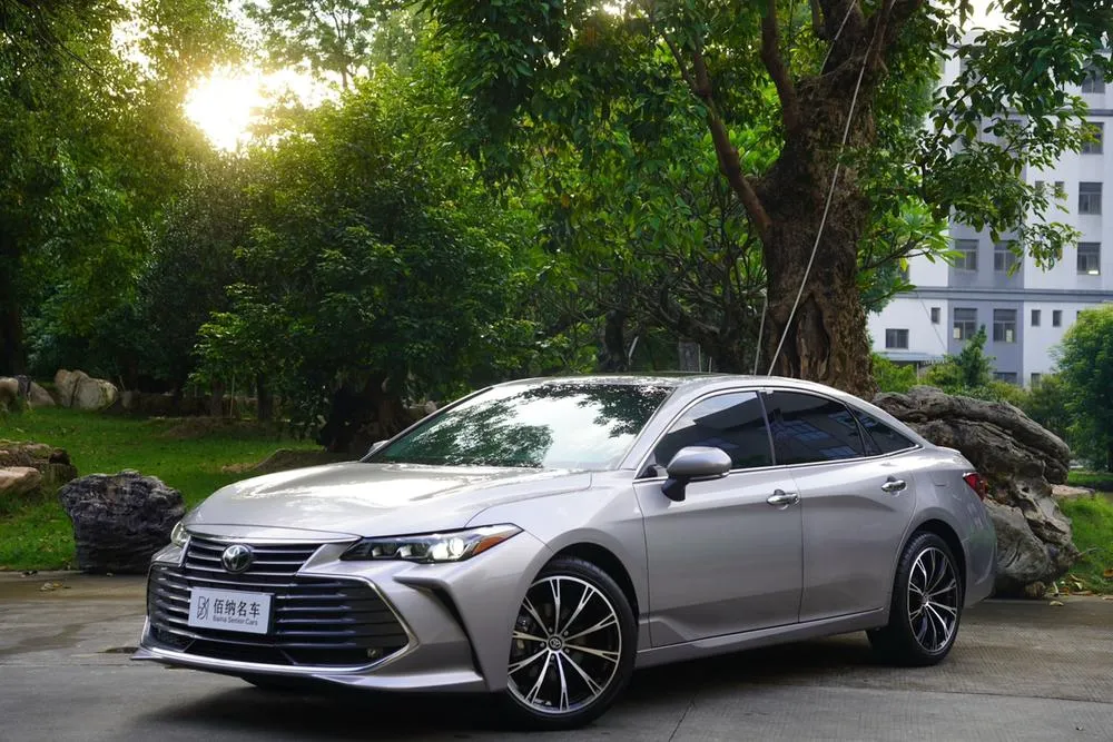 Toyota Avalon 2.5L Luxury Edition, 2021 — фото 1