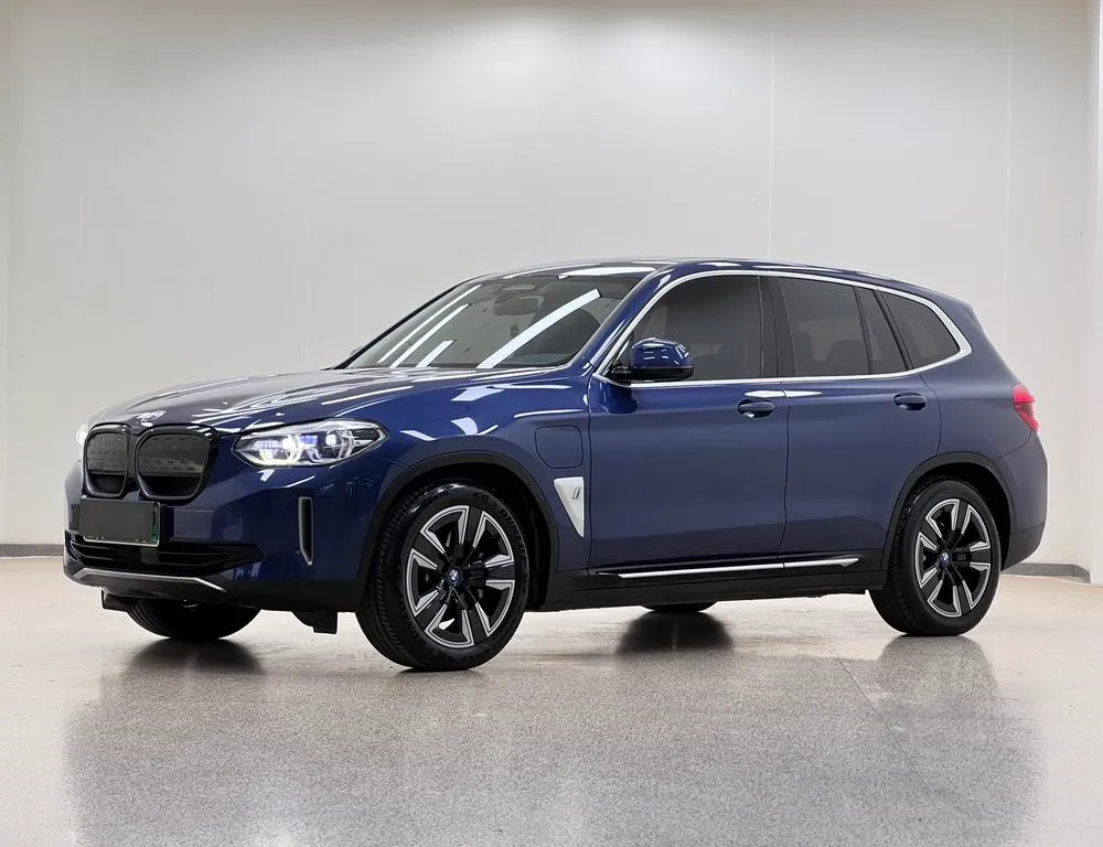 BMW iX3, 2021