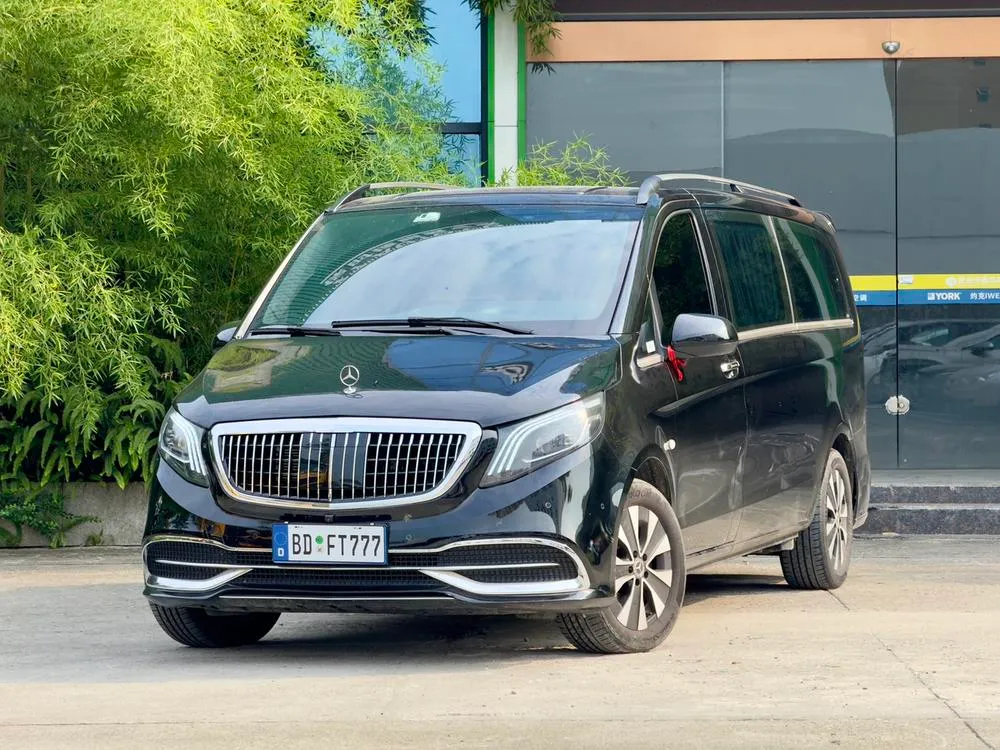 Mercedes-Benz Vito 2.0T Elite Edition 7 Seater, 2023 — фото 1