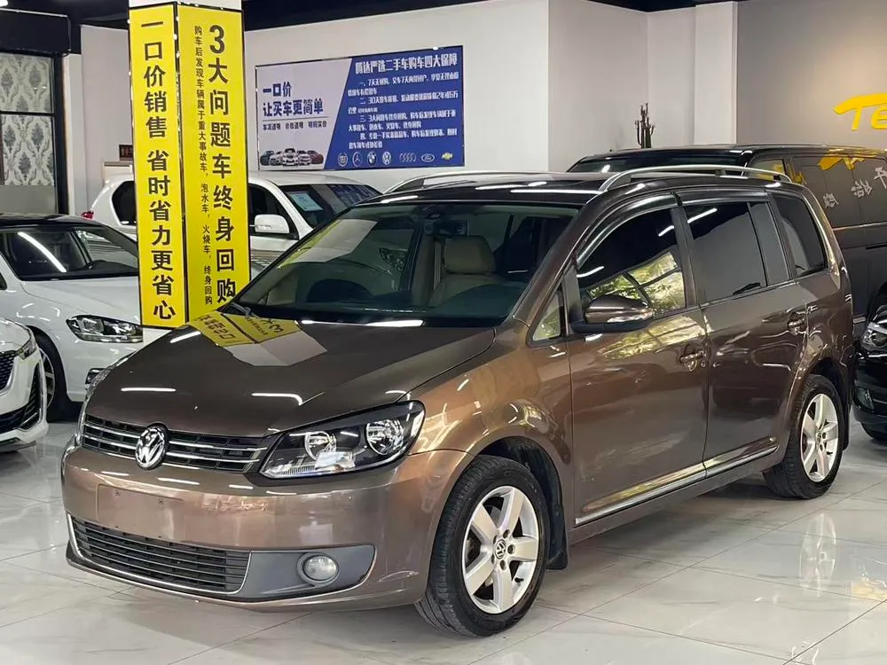 Volkswagen Touran 1.4T Auto Comfort Edition 5 Seater, 2013 — фото 1