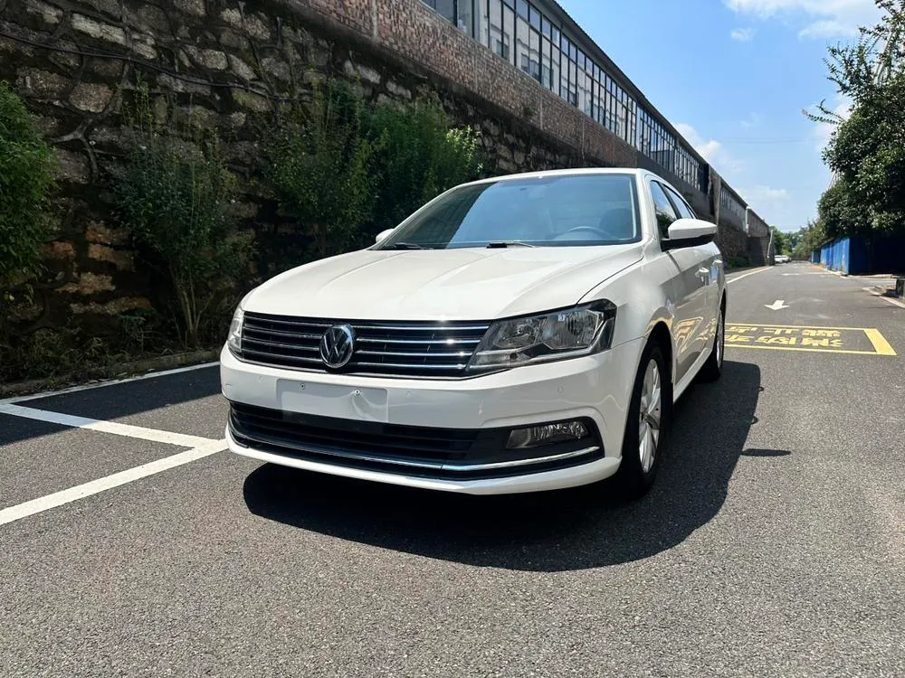 Volkswagen Lavida 230TSI DSG Comfort Edition, 2015 — фото 1