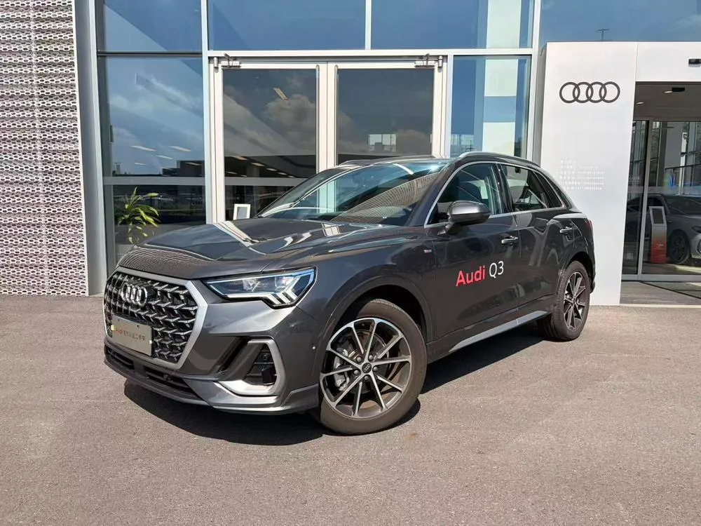 Audi Q3 quattro 45 лет Коллекционная 40 TFSI стиль Динамичная, 2025 — фото 1
