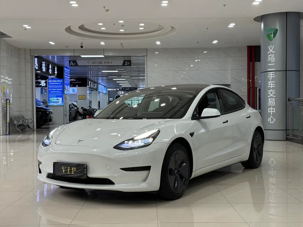 Tesla Model 3, 2022