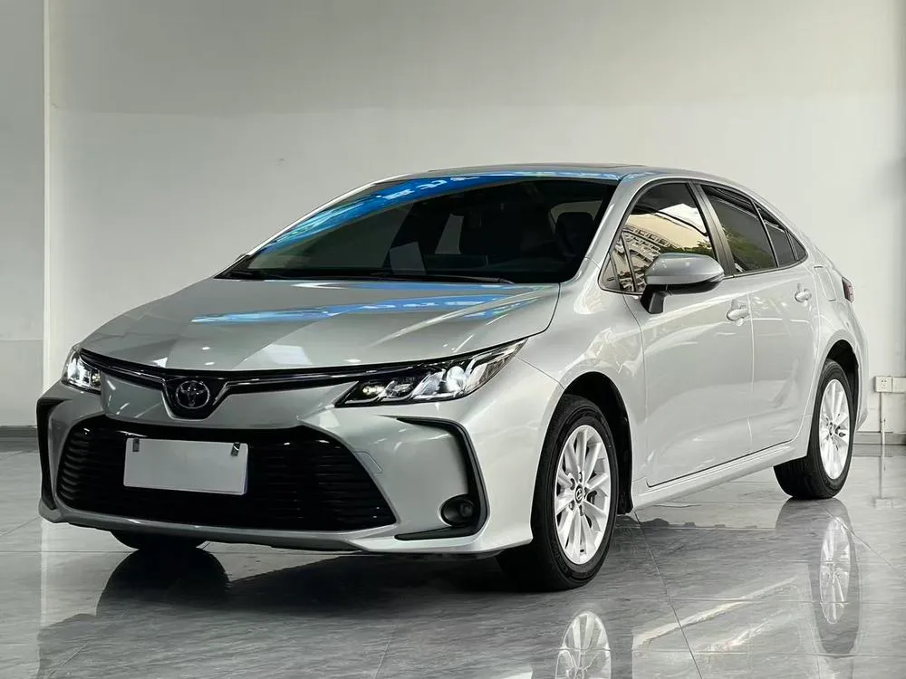 Toyota Corolla 1.2T S-CVT PLUS Edition, 2021 — фото 1