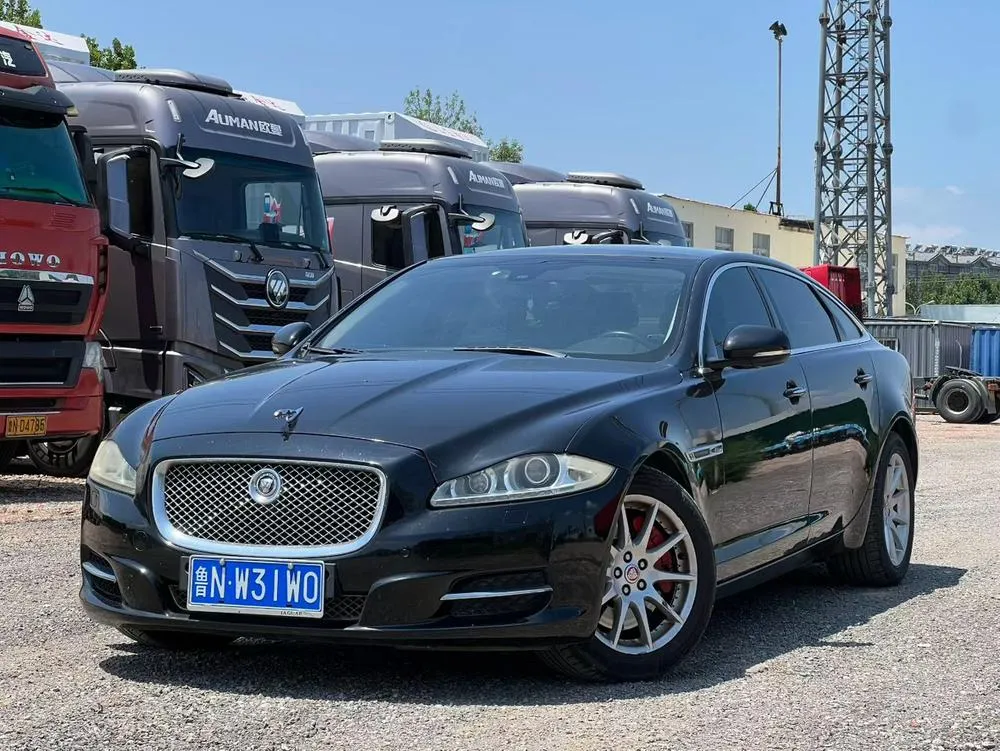 Jaguar XJ, 2013