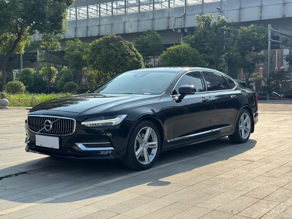 Volvo S90 T5 Luxury Edition, 2020 — фото 1