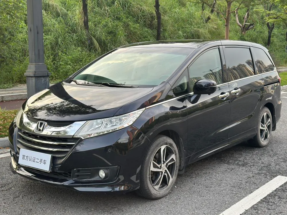Honda Odyssey Facelift 2.4L Smart Edition, 2015 — фото 1