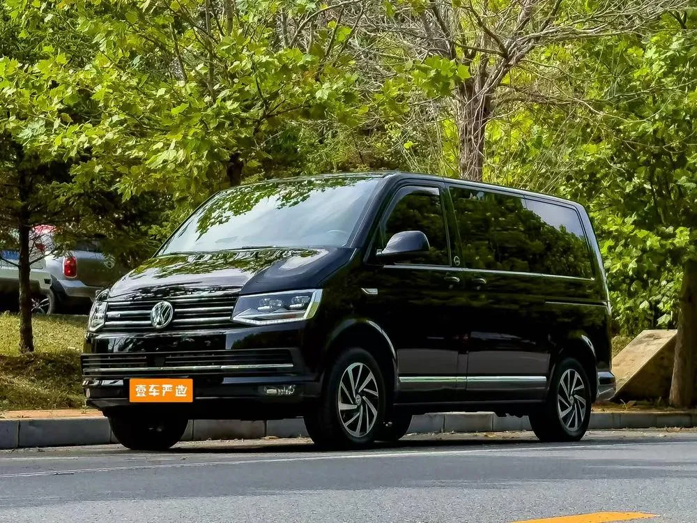 Volkswagen Multivan 2.0TSI полный привод Explore 7 мест, 2018 — фото 1