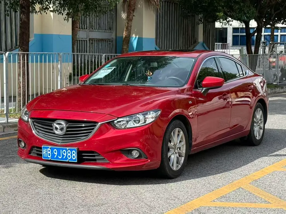 Mazda Atenza 2.0L Blue Premium Edition, 2015 — фото 1