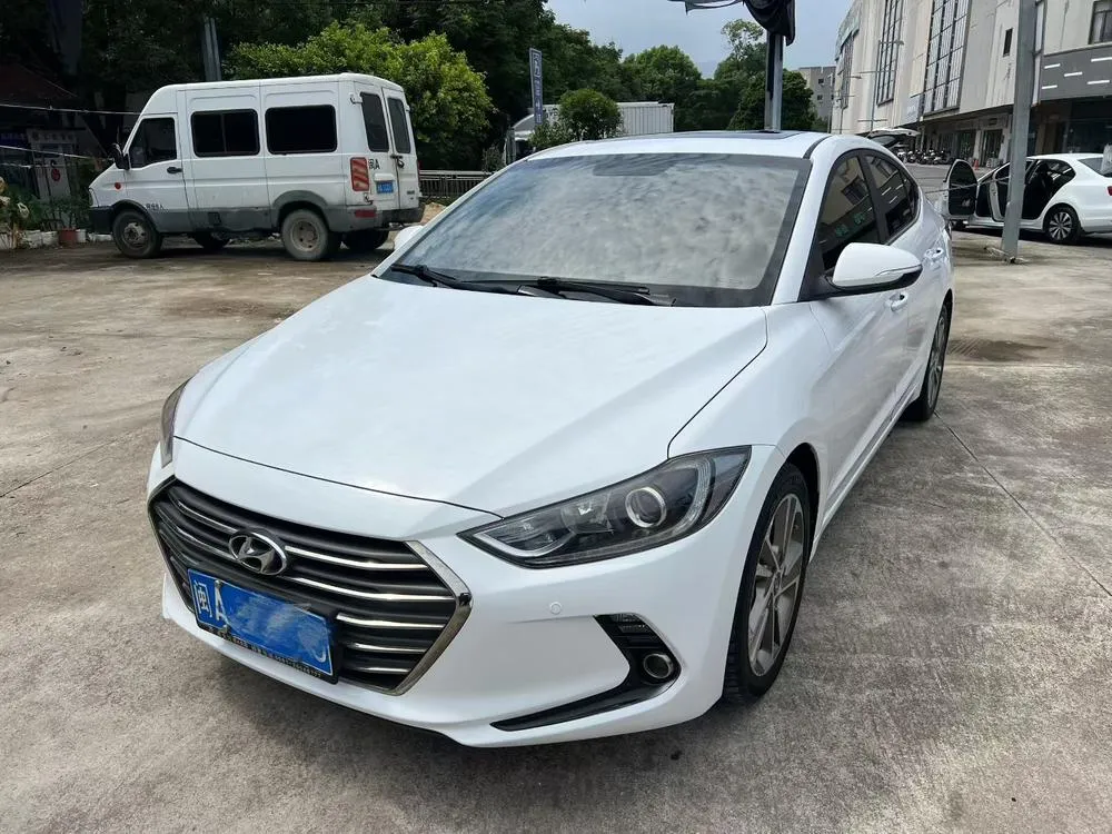 Hyundai Elantra Lingdong 1.6L Auto Stylish · Flagship Version, 2016 — фото 1