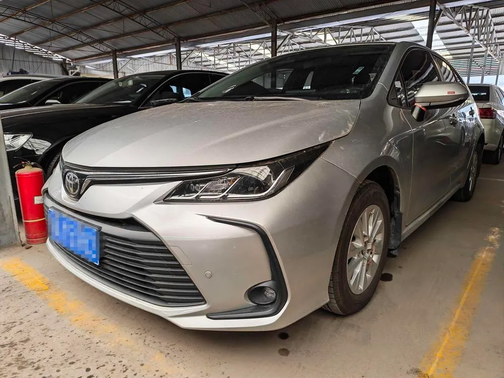 Toyota Corolla 1.2T S-CVT GL Edition, 2019 — фото 1