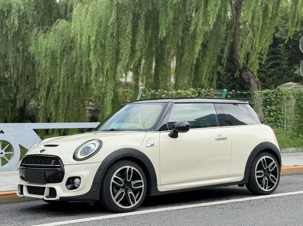 MINI MINI 2.0T COOPER S, 2018 — фото 1