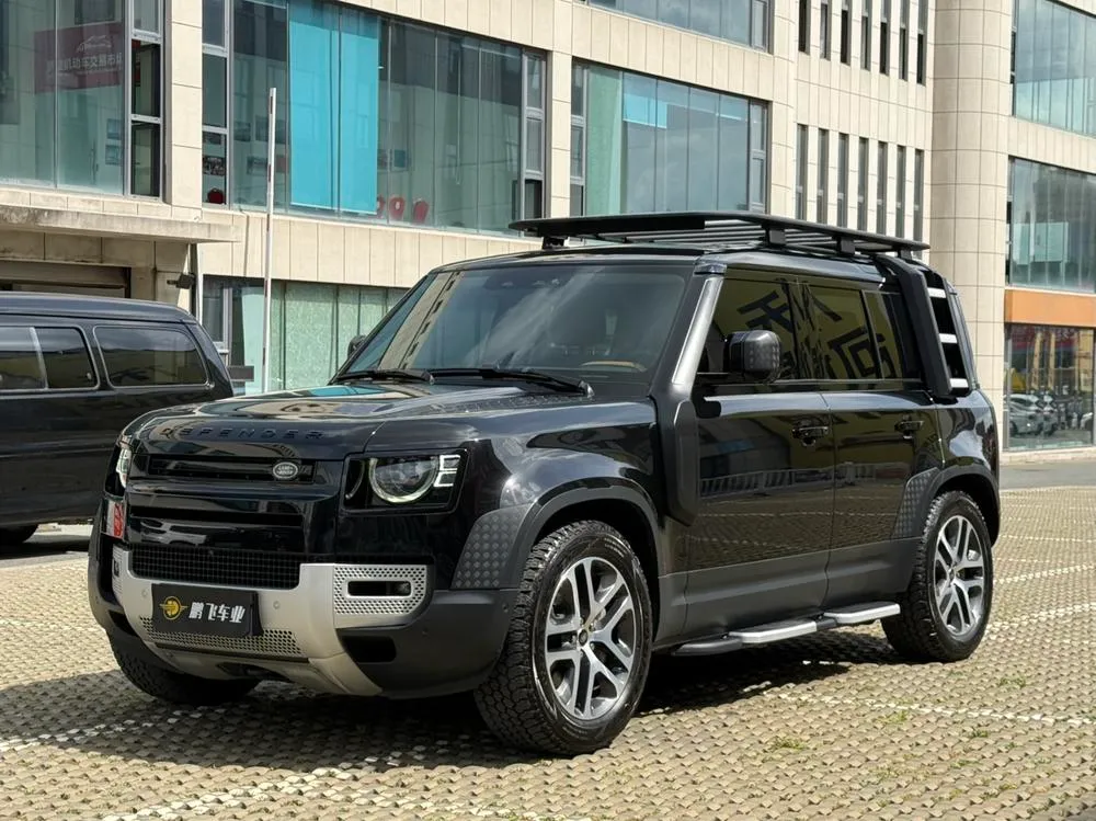 Land Rover Defender 110 3.0T P400 Black Special Edition, 2024 — фото 1