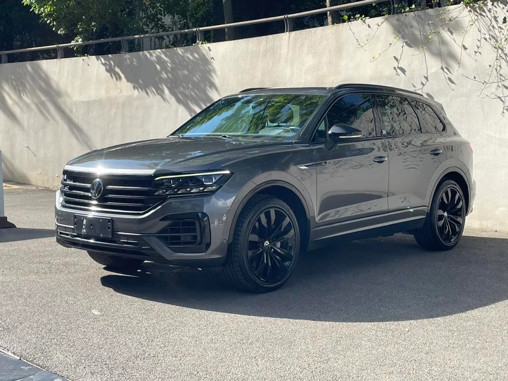 Volkswagen Touareg 3.0TSI Sharp Special Edition, 2022 — фото 1