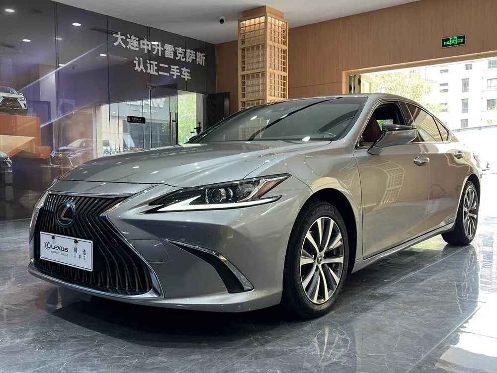 Lexus ES 300h Edition CN5, 2020 — фото 1