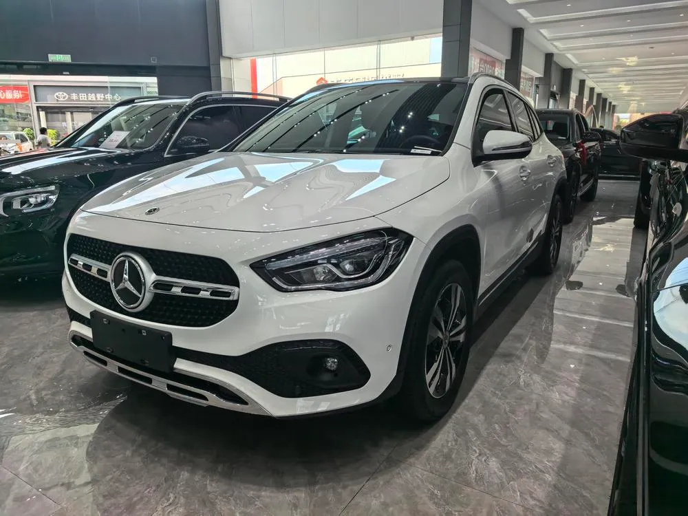 Mercedes-Benz GLA, 2022