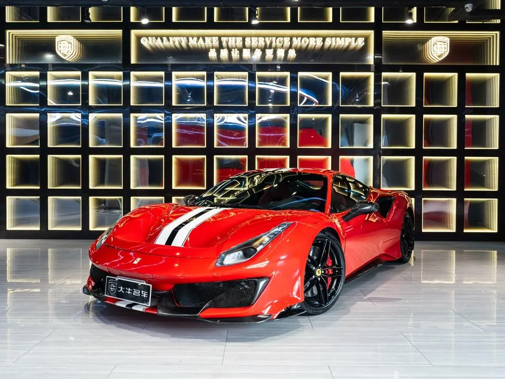 Ferrari 488, 2015