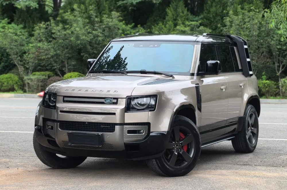 Land Rover Defender, 2022