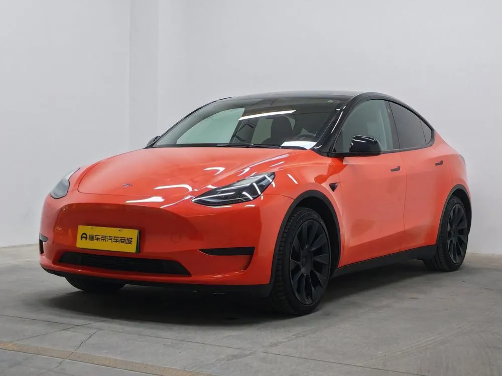 Tesla Model Y, 2022